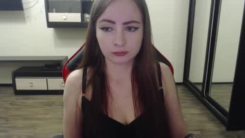 Snapshot of laralianna chatting on March 2, 2025, 12:11 pm Laralianna online show from March 2, 2025, 12:11 pm