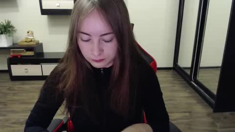 Snapshot of laralianna chatting on September 12, 2025, 12:44 am Laralianna online show from September 12, 2025, 12:44 am