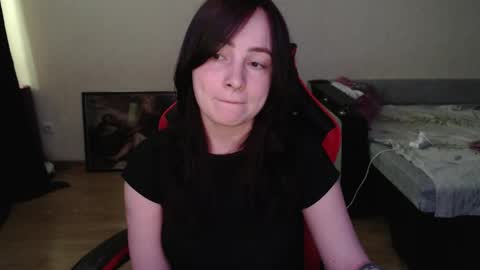 Snapshot of laralianna chatting on April 23, 2026, 1:13 pm Laralianna online show from April 23, 2026, 1:13 pm