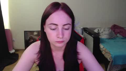 Snapshot of laralianna chatting on June 29, 2026, 12:27 pm Laralianna online show from June 29, 2026, 12:27 pm