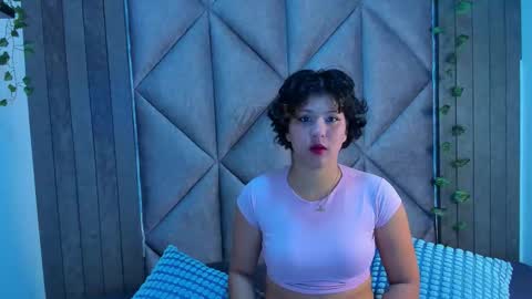 laraspark__ online show from March 13, 2026, 11:39 am