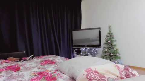 Snapshot of larisa_dolbimaya chatting on January 7, 2025, 3:02 pm Larisa Lavriki online show from January 7, 2025, 3:02 pm