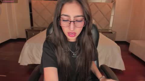 Larisa Smirnov online show from December 20, 2025, 4:41 am