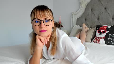 Larissa online show from December 10, 2024, 12:05 pm