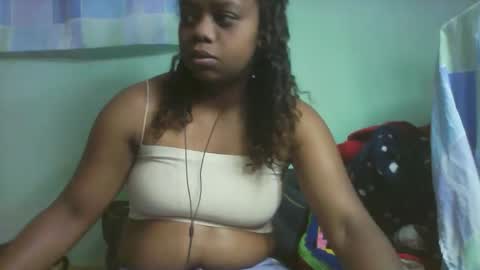 larissa645771 online show from November 9, 2025, 7:17 am