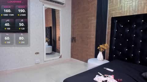       online show from February 15, 2026, 8:27 pm