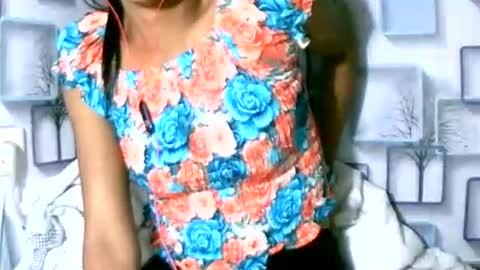 Snapshot of larra27 chatting on May 23, 2026, 2:21 pm Malala online show from May 23, 2026, 2:21 pm