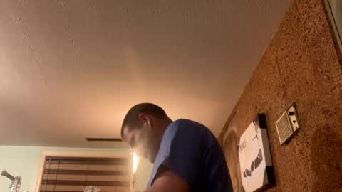 larrythelover23 online show from April 2, 2026, 4:32 am