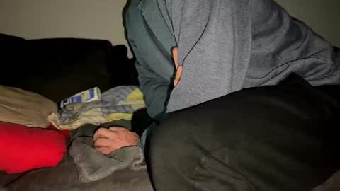 LarsHot online show from November 8, 2025, 4:01 am