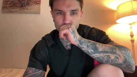 Snapshot of larsskeet chatting on February 7, 2026, 2:43 pm larsskeet online show from February 7, 2026, 2:43 pm