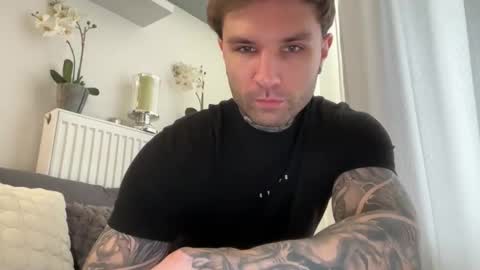 Snapshot of larsskeet chatting on February 21, 2026, 1:23 pm larsskeet online show from February 21, 2026, 1:23 pm