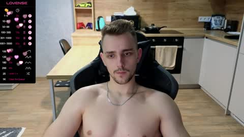 Snapshot of larstar01 chatting on January 30, 2025, 11:24 pm Lars online show from January 30, 2025, 11:24 pm