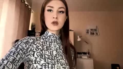 Sara online show from April 21, 2026, 8:20 am