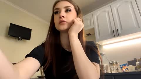 Sara online show from May 15, 2026, 9:27 am