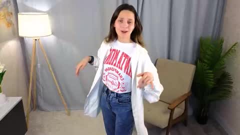 Snapshot of lashawnkarczewski chatting on November 24, 2025, 5:07 am Sonya online show from November 24, 2025, 5:07 am