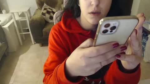 Snapshot of lasolitaauri chatting on March 3, 2025, 8:43 pm Auri online show from March 3, 2025, 8:43 pm