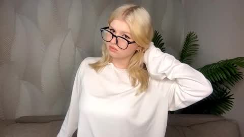 Snapshot of latanyabarthel chatting on January 17, 2026, 7:50 pm Jay online show from January 17, 2026, 7:50 pm