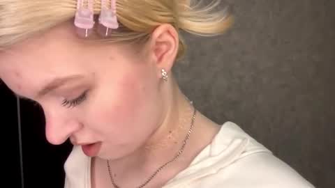 Snapshot of latanyabarthel chatting on February 9, 2026, 9:19 pm Jay online show from February 9, 2026, 9:19 pm