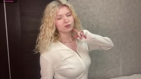 Snapshot of latanyabarthel chatting on February 10, 2026, 7:40 pm Jay online show from February 10, 2026, 7:40 pm