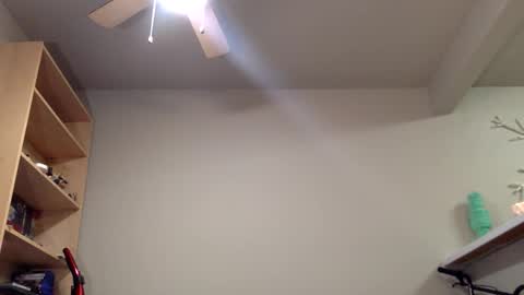 Snapshot of latenightkash chatting on February 25, 2026, 9:08 am Roxy blue online show from February 25, 2026, 9:08 am