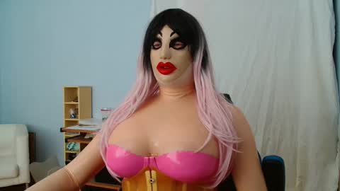 Latex Doll Iris online show from February 23, 2026, 11:07 am