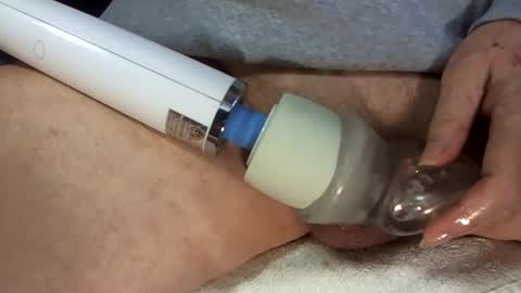 Snapshot of latexblade chatting on February 13, 2025, 10:54 pm Latexblade online show from February 13, 2025, 10:54 pm