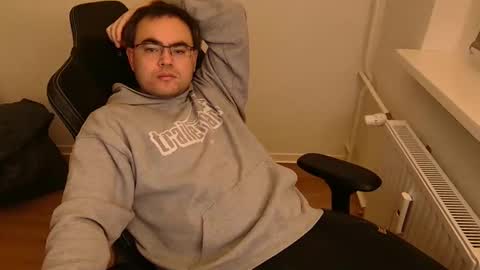 latexboy893 online show from February 16, 2026, 9:11 pm