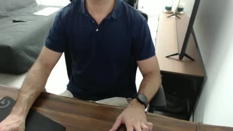 latexdave84 online show from November 27, 2025, 10:28 am