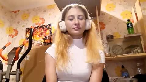 Amelia online show from October 9, 2025, 4:38 pm