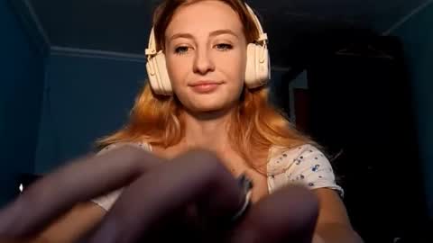 Amelia online show from October 12, 2025, 1:10 pm