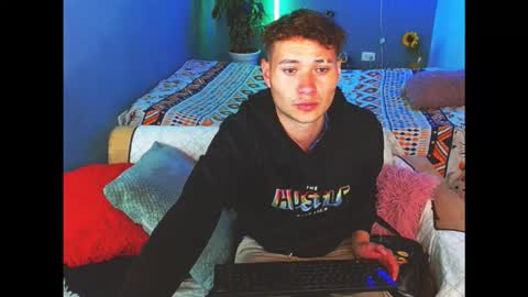 Snapshot of latin_boysxxx_ chatting on January 12, 2026, 1:33 am latin_boysxxx_ online show from January 12, 2026, 1:33 am