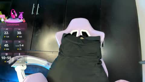 kay online show from October 13, 2025, 1:38 am