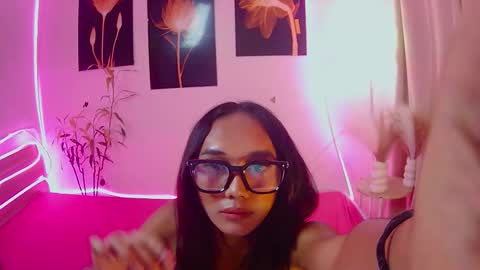 Snapshot of latina_kia chatting on November 11, 2025, 1:00 pm latina_kia online show from November 11, 2025, 1:00 pm