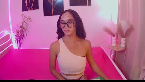 Snapshot of latina_kia chatting on November 13, 2025, 7:40 am latina_kia online show from November 13, 2025, 7:40 am