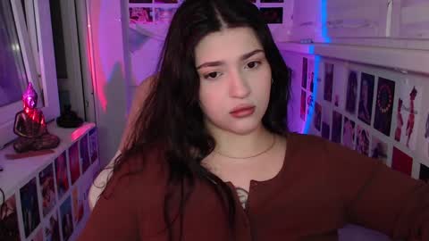 miiiiiiaaaa online show from December 8, 2024, 4:46 am