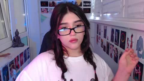 miiiiiiaaaa online show from February 12, 2025, 5:58 am