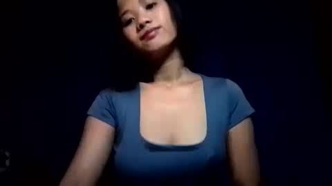 latina_shaine online show from April 19, 2026, 9:50 pm