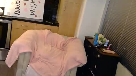 latinamommysilvana online show from February 27, 2026, 1:27 am