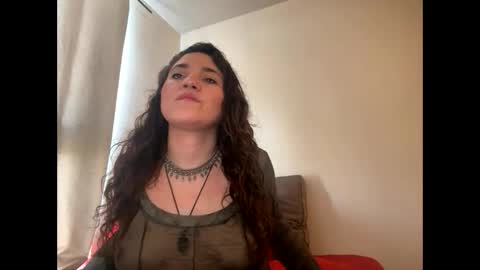 latinamystique online show from April 11, 2026, 8:57 pm