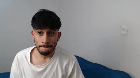 Snapshot of latinbunny7779 chatting on December 25, 2024, 2:03 am camilo online show from December 25, 2024, 2:03 am