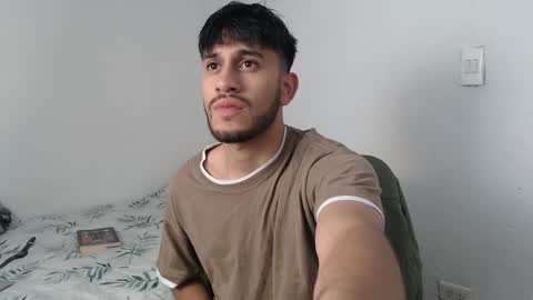 Snapshot of latinbunny7779 chatting on January 5, 2025, 7:28 am camilo online show from January 5, 2025, 7:28 am