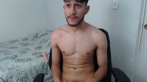 Snapshot of latinbunny7779 chatting on January 8, 2025, 2:25 pm camilo online show from January 8, 2025, 2:25 pm