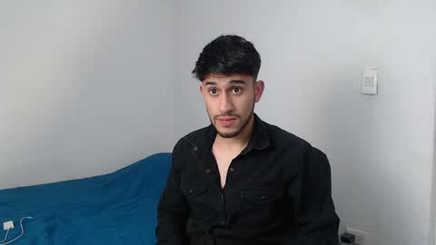 Snapshot of latinbunny7779 chatting on February 3, 2025, 5:18 am camilo online show from February 3, 2025, 5:18 am