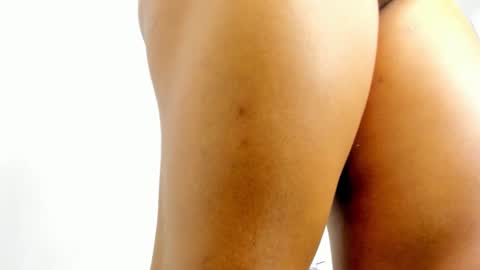 Snapshot of latinebonyts chatting on October 3, 2025, 12:07 am latinebonyts online show from October 3, 2025, 12:07 am