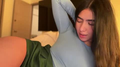 Snapshot of latinella chatting on March 13, 2026, 3:46 am Hi - online show from March 13, 2026, 3:46 am