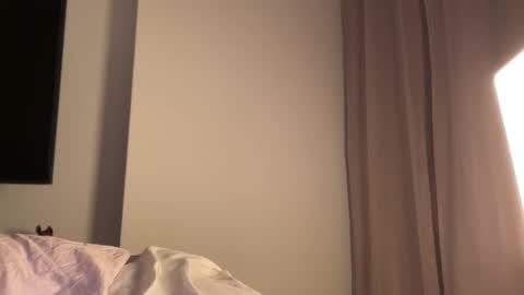 Snapshot of latinella chatting on March 23, 2026, 2:04 am Hi - online show from March 23, 2026, 2:04 am