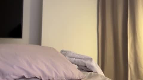 Snapshot of latinella chatting on March 26, 2026, 3:23 am Hi - online show from March 26, 2026, 3:23 am