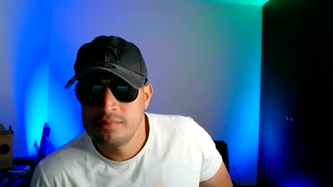 Snapshot of latingogo chatting on February 22, 2026, 3:07 am Latingogo online show from February 22, 2026, 3:07 am