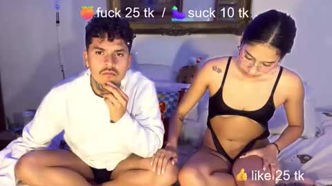 Snapshot of latinhousex chatting on April 15, 2026, 9:37 pm Latinhousex online show from April 15, 2026, 9:37 pm