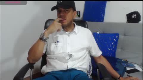 latinmartin254 online show from April 11, 2026, 1:59 pm